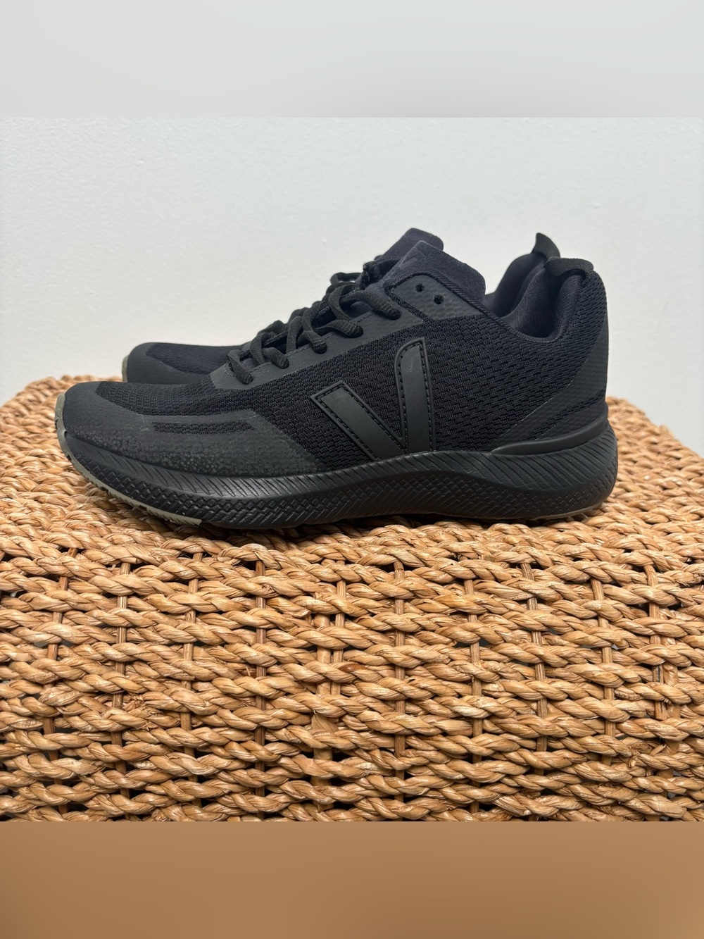 Veja Impala Engineered-Mesh Sneaker Shoes All Black Womens Size 6.